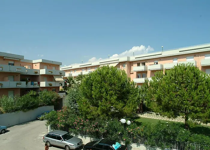 Azzurro Apartmanhotel 3*