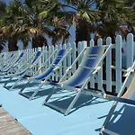 Azzurro Aparthotel 3*