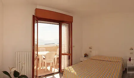 Aparthotel Azzurro Massignano